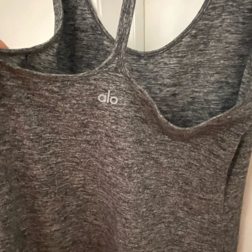 Alo racerback top size S Gray